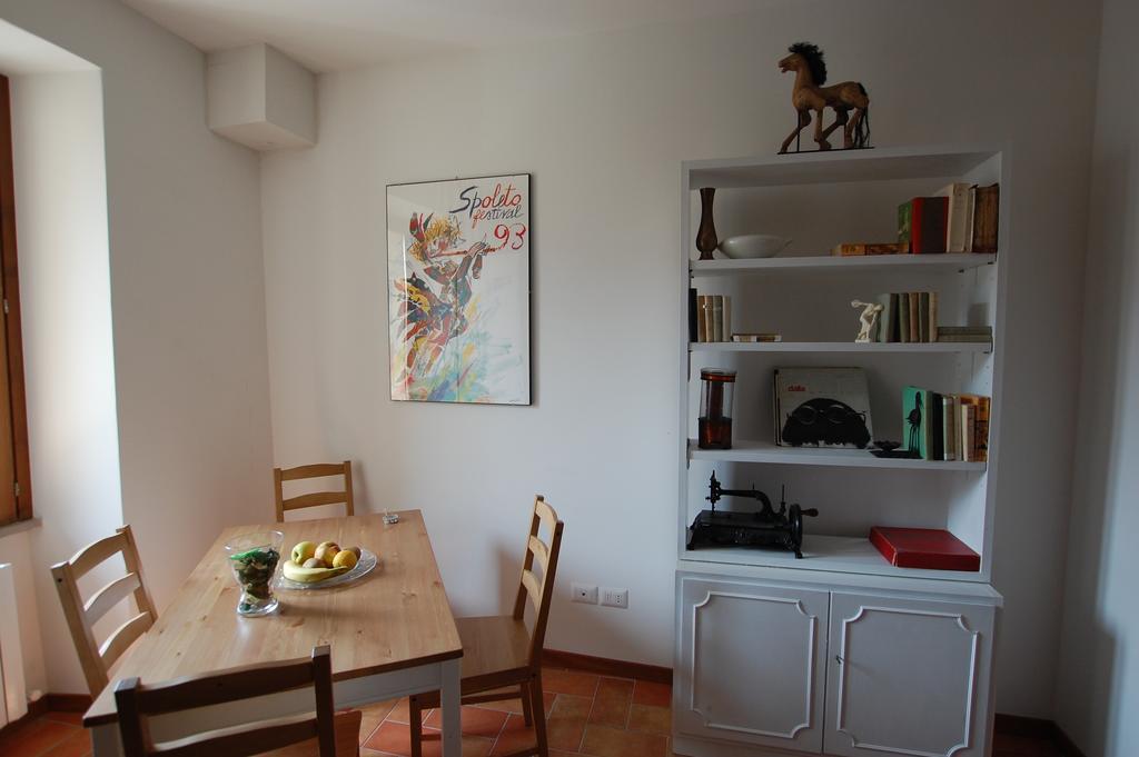 Appartement Residenza I Due Mondi à Spolète Extérieur photo