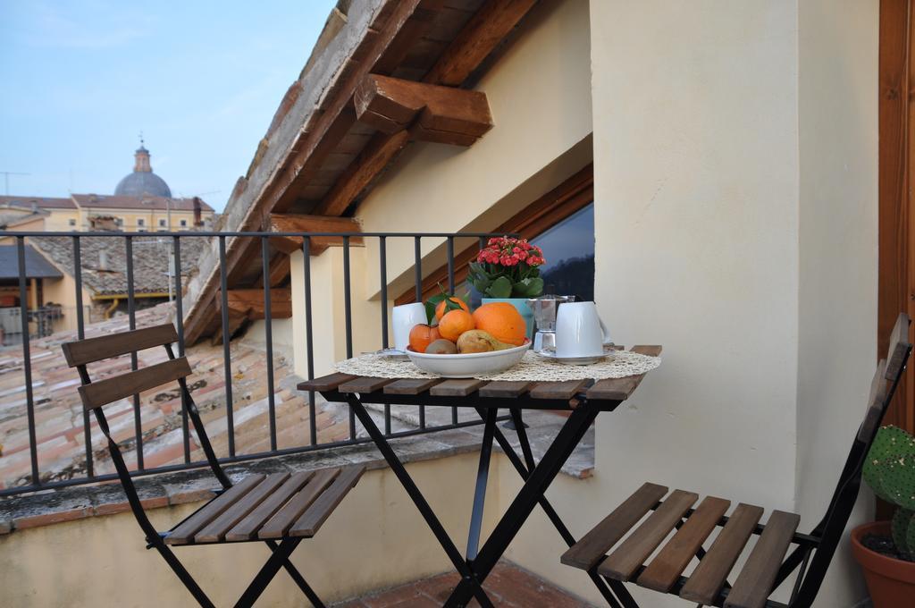 Appartement Residenza I Due Mondi à Spolète Extérieur photo